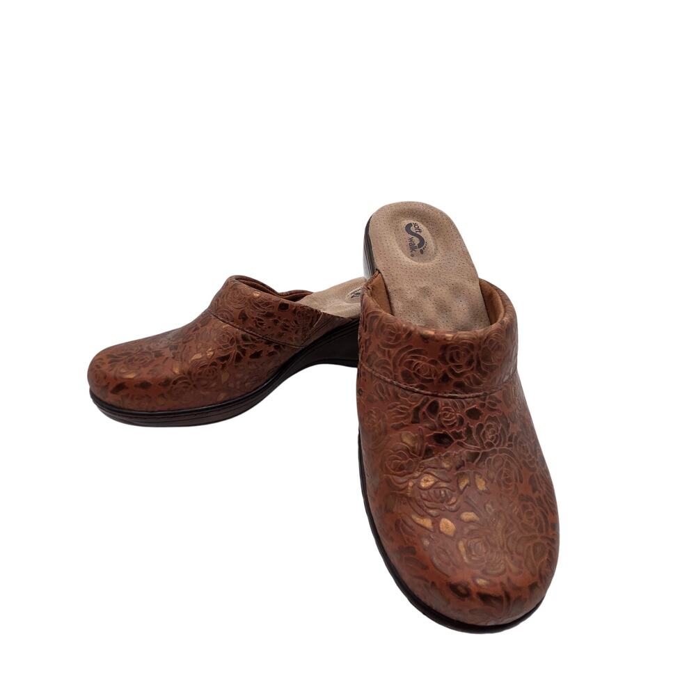 Soft Walk Slide In Leather Mules Clogs Size 8 - image 6